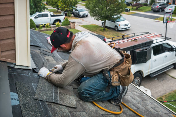 Professional Roofing technician working in Modoc, IN